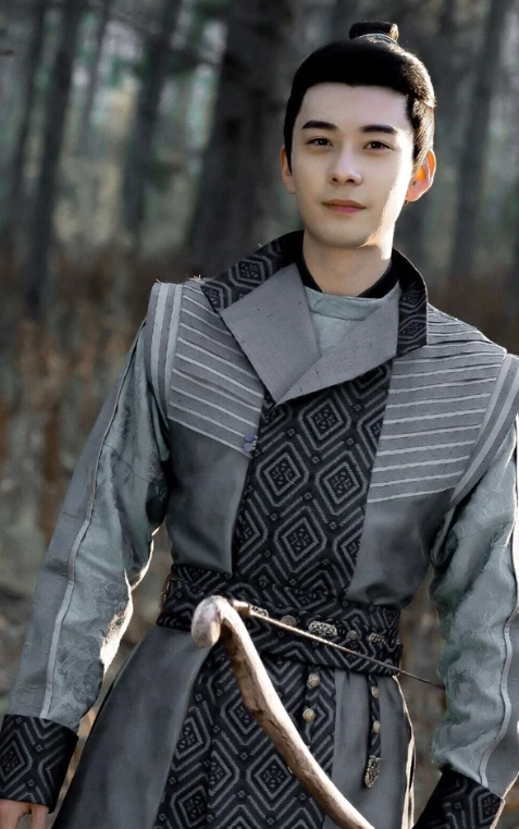 Điểm danh 9 mỹ nam cổ trang thế hệ 95 'gây thương nhớ' trên màn ảnh Hoa ngữ Ảnh 5