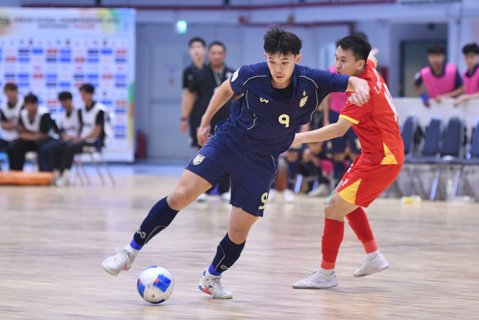 Thái Lan đánh bại Việt Nam 4-2. Ảnh: FAT