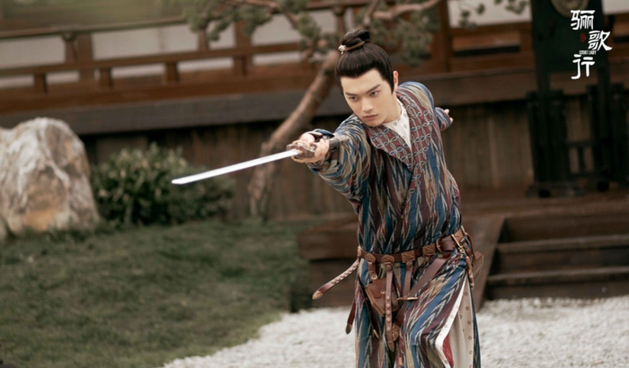 Hứa Khải nhận nhiều lời khen khi thể hiện xuất sắc hình ảnh thiếu niên tướng quân anh dũng.