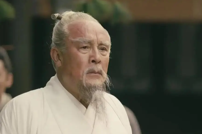 Tạo hình Hoa Đà trong phim Tân Tam quốc diễn nghĩa. - Ảnh: Sohu