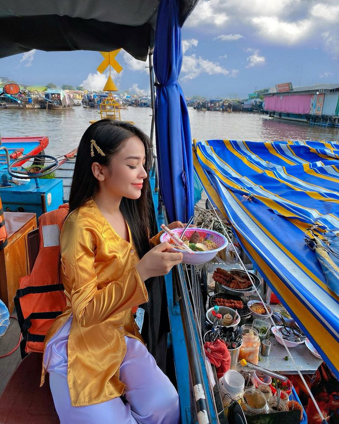 Nếu Quốc Trường đưa Ngọc Trinh về Cần Thơ, hãy bắt đầu từ một bữa sáng trên sông Ảnh 5