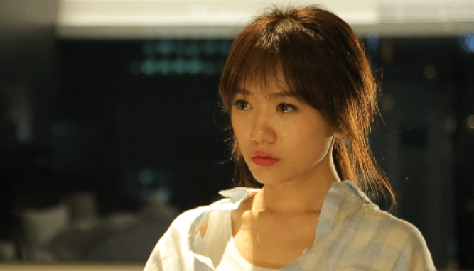 Hành trình điện ảnh của Hari Won hiện như một khoảng lặng, chưa khép lại, nhưng cũng chưa có lời hẹn trở lại