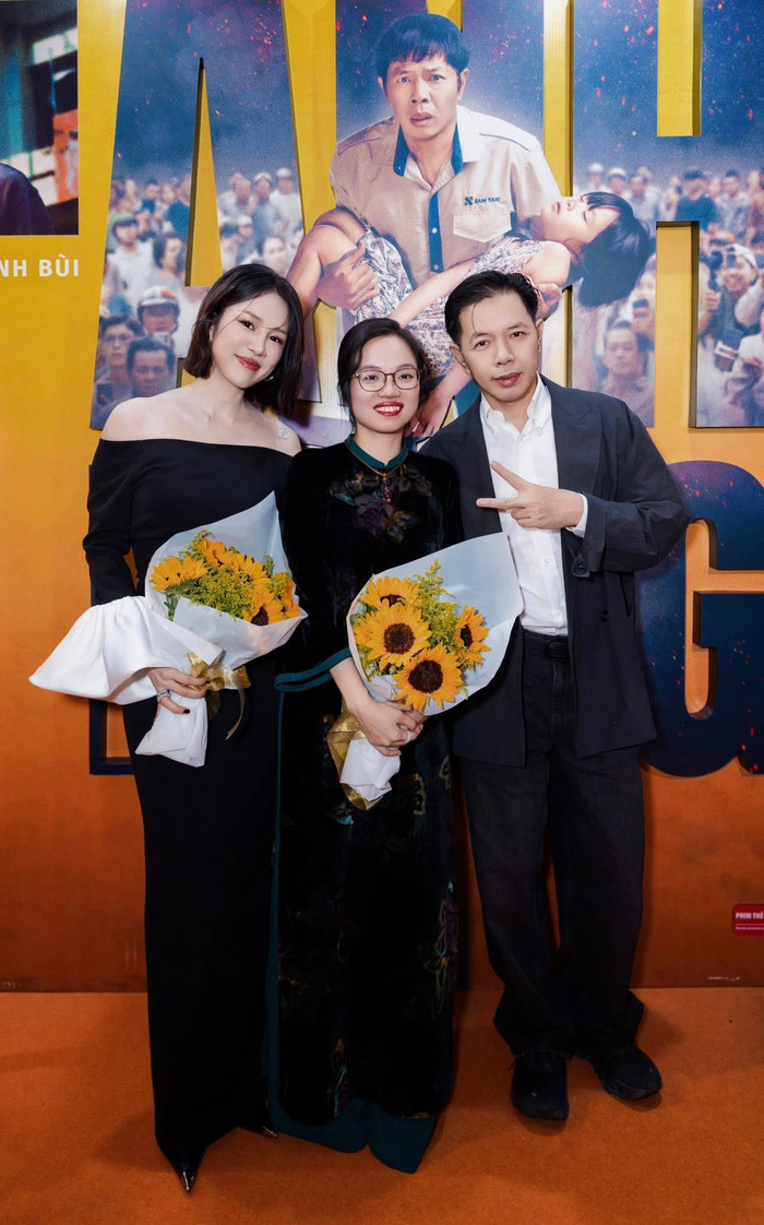 Lê Phương cùng đạo diễn Thạch Thảo và Thái Hoà tại buổi ra mắt phim. Ảnh: FBNV