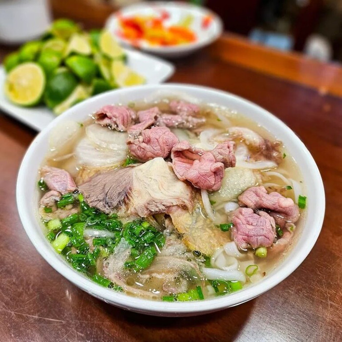 Loạt món ngon mà du khách phải thưởng thức khi tới Hà Nội chơi dịp lễ 30/4 - 1/5 Ảnh 1
