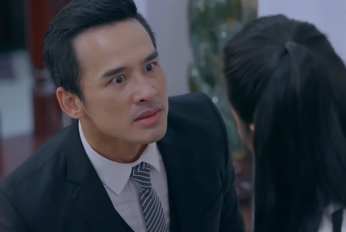 Dũng cho rằng Thanh Mai có liên quan đến việc làm rò rỉ thông tin.
