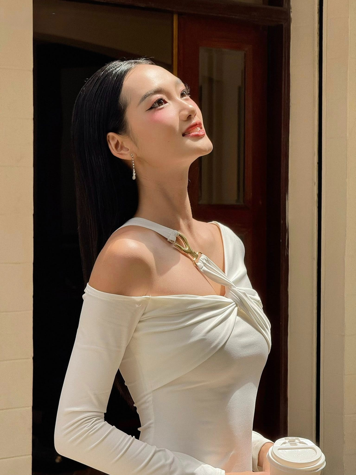 Á hậu Quỳnh Anh ngày một thăng hạng nhan sắc sau 3 năm đăng quang.