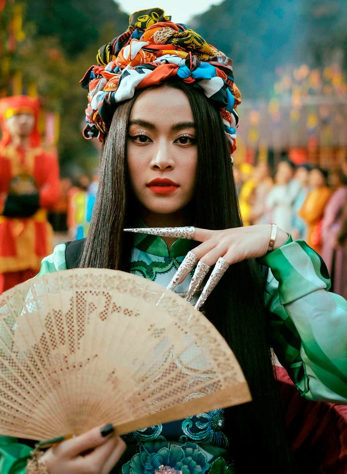 Đáng mừng cho Hoàng Thùy Linh Ảnh 2