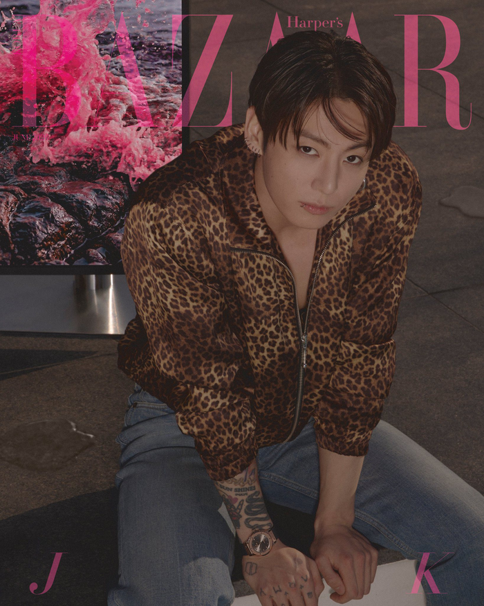 Jungkook cũng khẳng định sân khấu vẫn là nơi anh cảm thấy mình thuộc về nhất.
