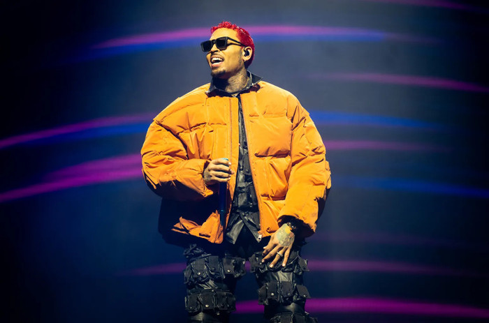 Album mới của Chris Brown bị 'hung thần' Pitchfork công khai chỉ trích nặng nề, chấm điểm thấp đến khó tin Ảnh 3