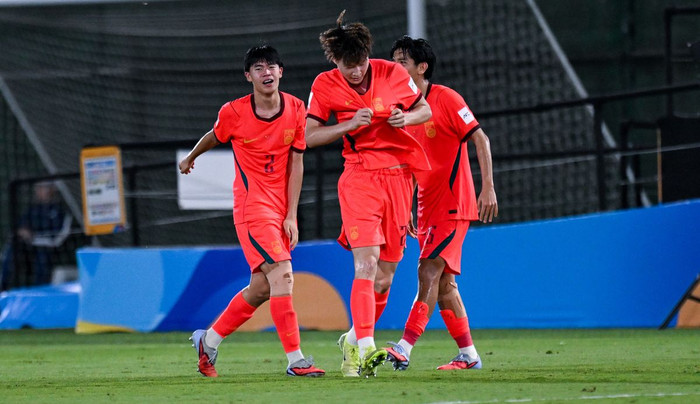 U17 Trung Quốc đã tạo nên màn lội ngược dòng đầy ấn tượng đánh bại Qatar 2-0 để giành vé vào tứ kết cùng suất dự U17 World Cup. Ảnh: AFC