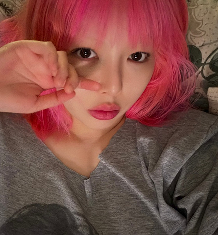 HyunA tiếp tục trở thành tâm điểm bàn luận trên mạng xã hội.