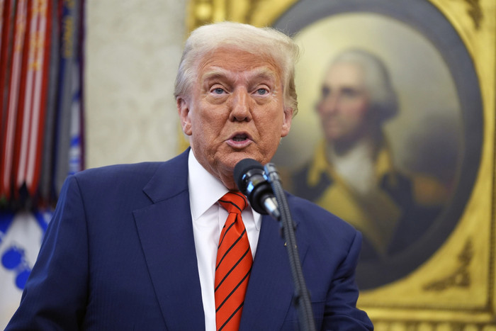 Hình ảnh Tổng thống Donald Trump phát biểu tại Nhà Trắng ngày 5/2/2025. Ảnh: AP
