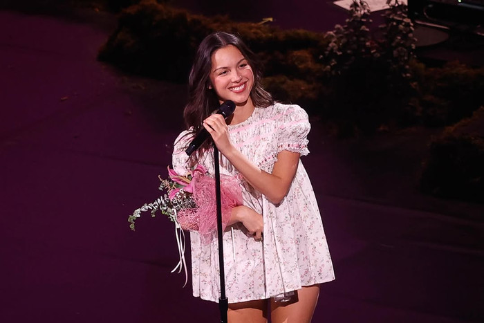 Olivia Rodrigo gây tranh cãi Ảnh 2