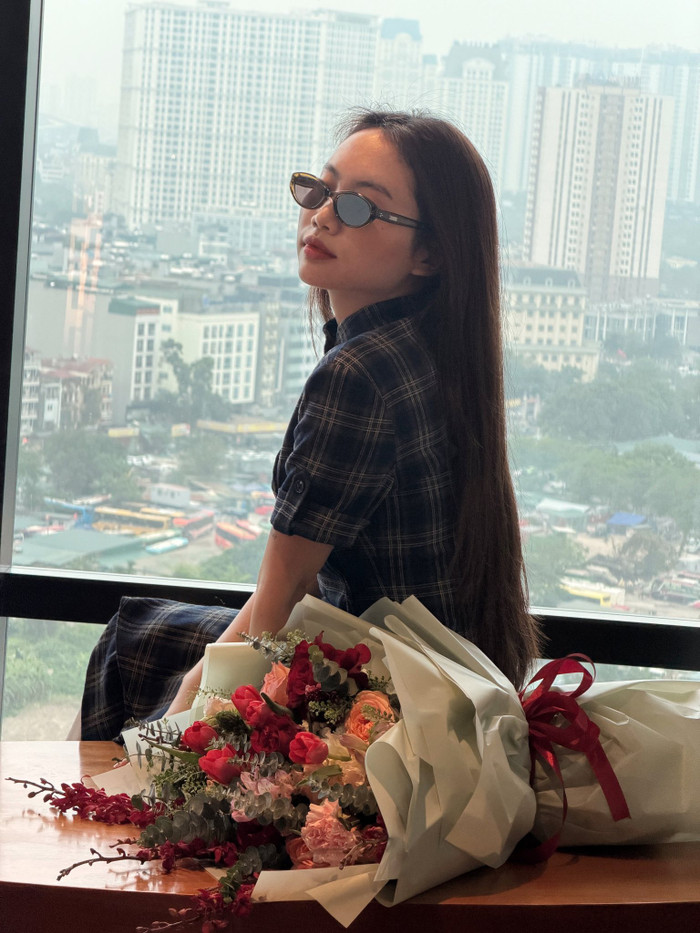 Phương Mỹ Chi thường xuyên chia sẻ những khoảnh khắc đời thường đáng yêu khiến người hâm mộ thích thú.