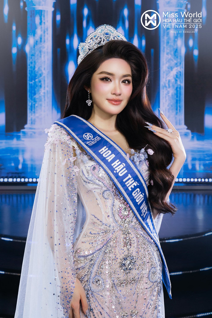 Tại thời điểm khi đăng quang tại Miss World Vietnam 2025, Phương Oanh đã nhận được nhiều phản hồi tích cực từ phía khán giả. Ảnh: Miss World Vietnam