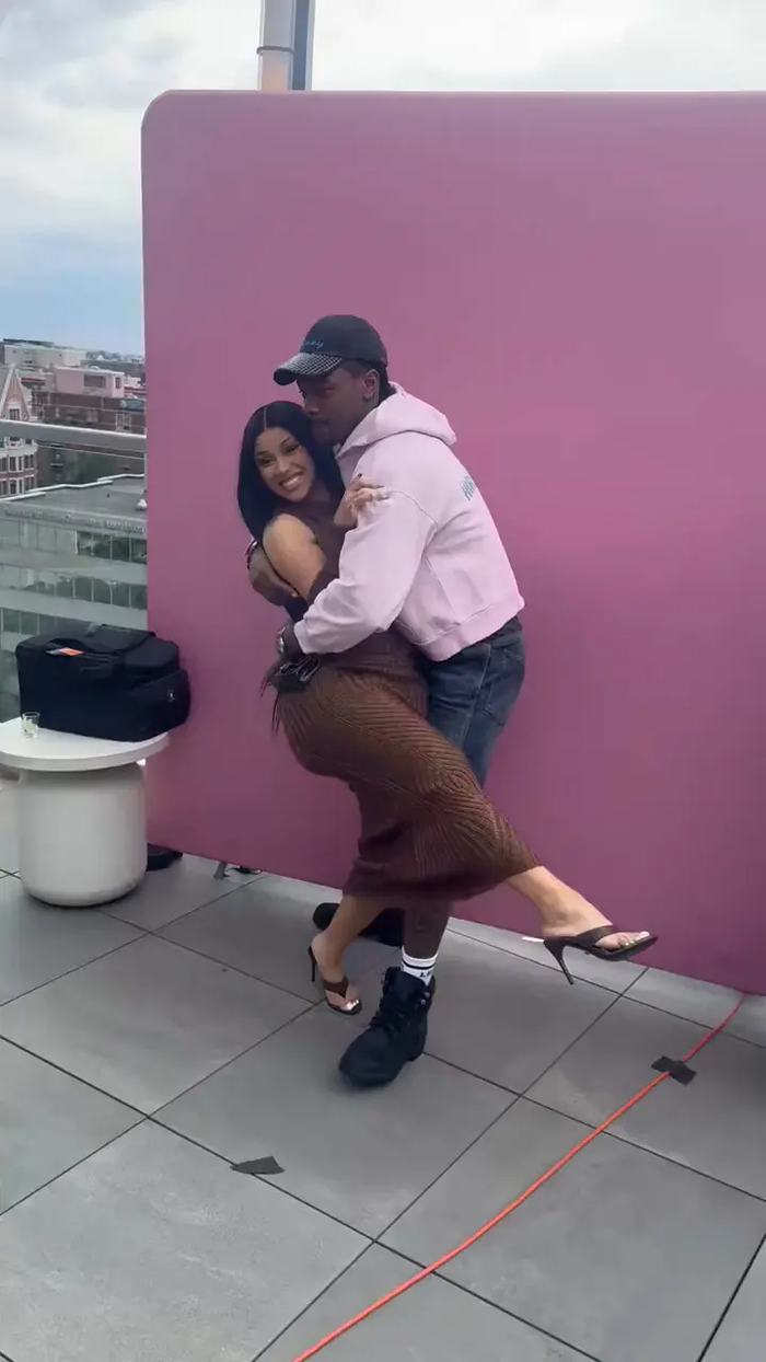 Cardi B và Stefon Diggs bị bắt gặp tranh cãi căng thẳng Ảnh 3