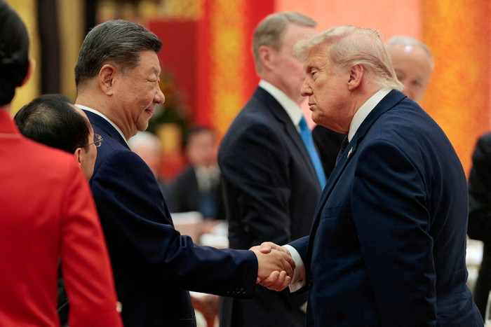 Ngày 14 tháng 5 năm 2026, Tổng thống Mỹ Donald Trump đã đến thăm Trung Quốc và bắt tay với Chủ tịch Trung Quốc Tập Cận Bình tại một buổi tiệc chiêu đãi cấp nhà nước được tổ chức tại Đại lễ đường Nhân dân ở Bắc Kinh. (Reuters)