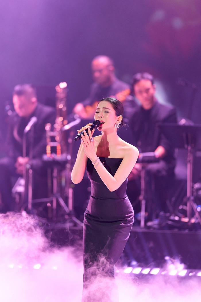 Mạng xã hội 'dậy sóng' với ca sĩ Lệ Quyên Ảnh 7
