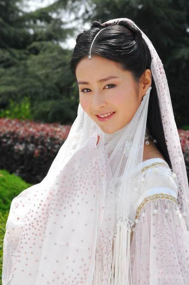 Hương Hương Công Chúa Kha Tư Lệ được xem là biểu tượng của vẻ đẹp tuyệt đối.