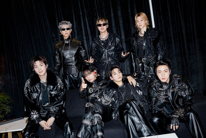 Drake nhắc đến BTS trong album mới, mạng xã hội bùng nổ tranh luận Ảnh 3