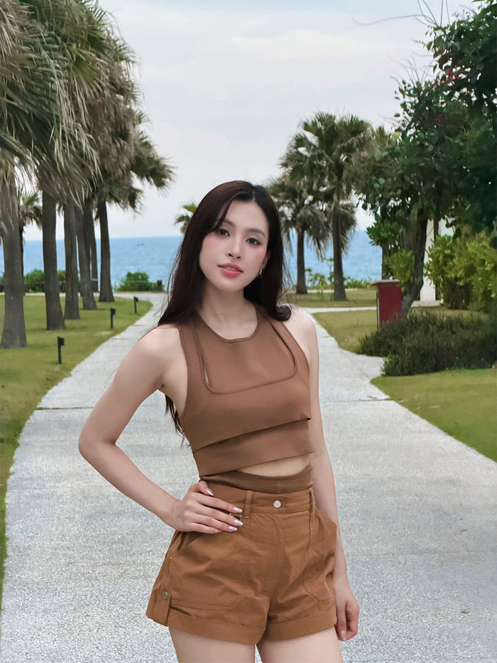 Phần trả lời của Hoa hậu Việt Nam 2018 nhanh chóng nhận được nhiều lời khen từ khán giả.