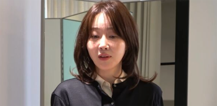 Uhm Ji Won từng bị gãy nhiều phần xương mắt cá chân trong chuyến du lịch Nhật Bản.