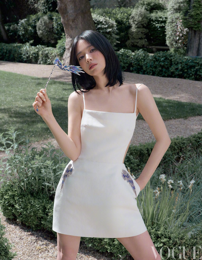 Song Hye Kyo khoe visual trẻ trung.&nbsp;