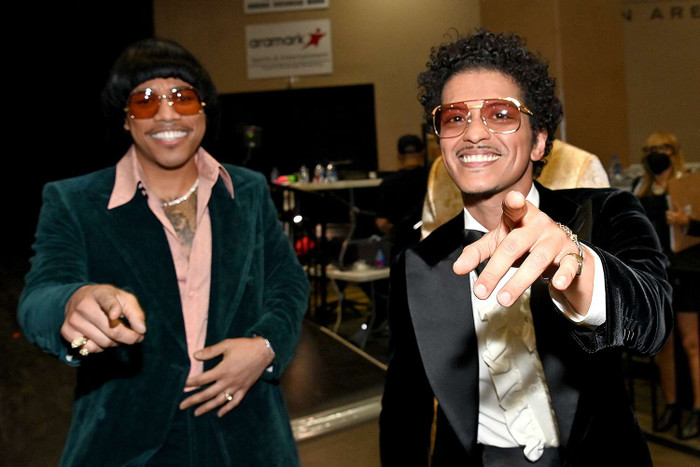 Anderson .Paak hé lộ sự thật về tour diễn cùng Bruno Mars: 'Đây không phải công việc bình thường' Ảnh 1