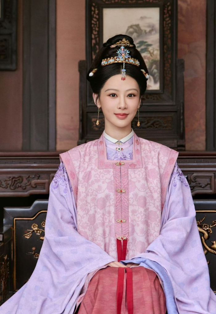 Tạo hình của Dương Tử trong phim Gia Nghiệp. Ảnh: Weibo đoàn phim