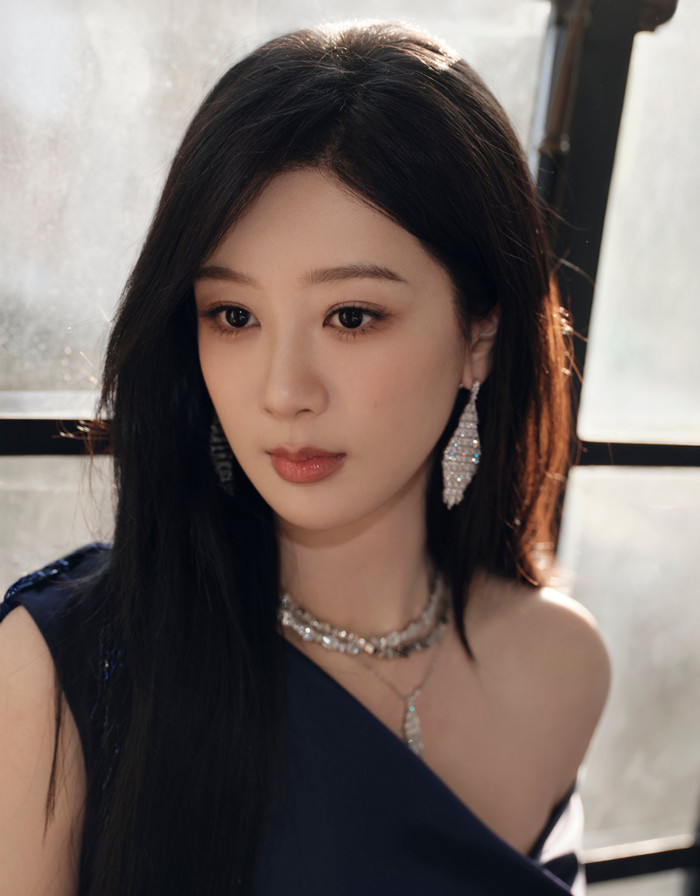 Việc cùng lúc sở hữu ba tác phẩm nổi bật cho thấy mức độ tín nhiệm rất lớn mà ngành công nghiệp dành cho Dương Tử.