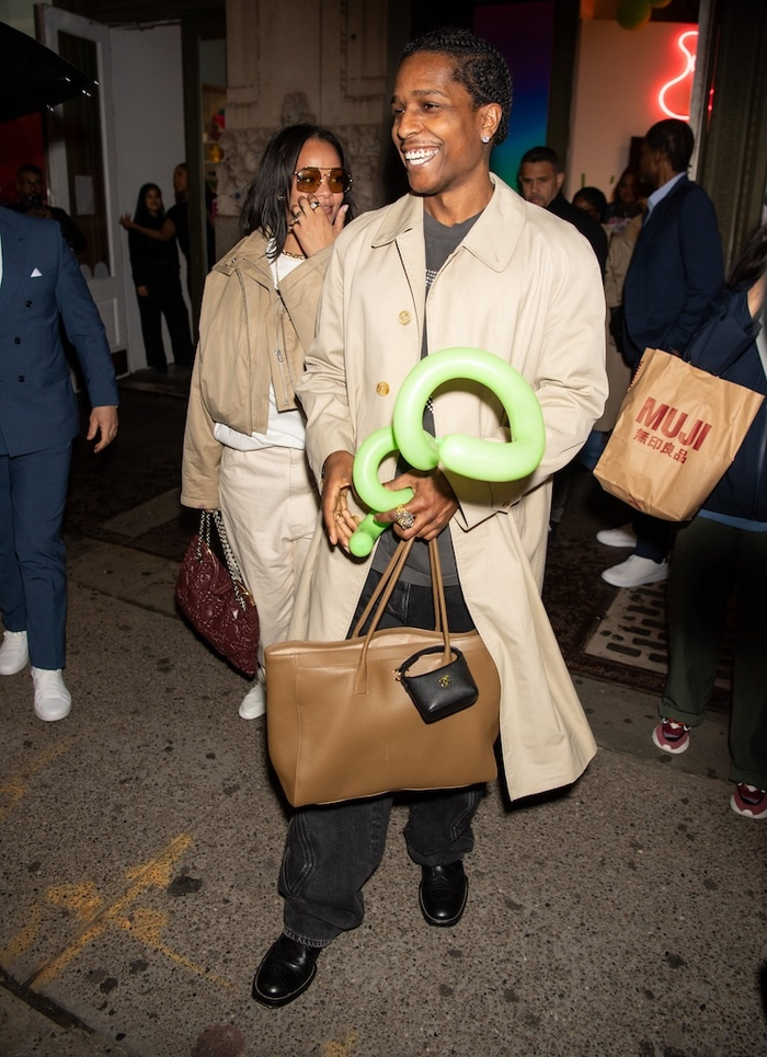 Những khoảnh khắc vui vẻ bên trong tiệc sinh nhật của con trai Rihanna và A$AP Rocky.