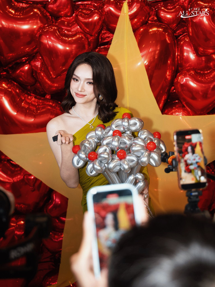 Cần 2,6 tỷ để Hương Giang thắng ở Miss Grand Ảnh 3