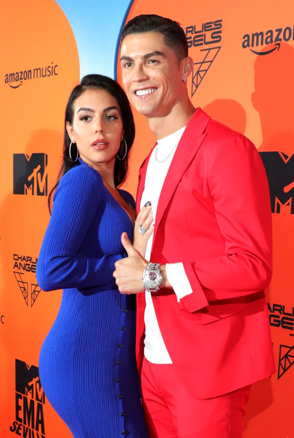 Georgina Rodriguez và Cristiano Ronaldo. Ảnh: Getty Images