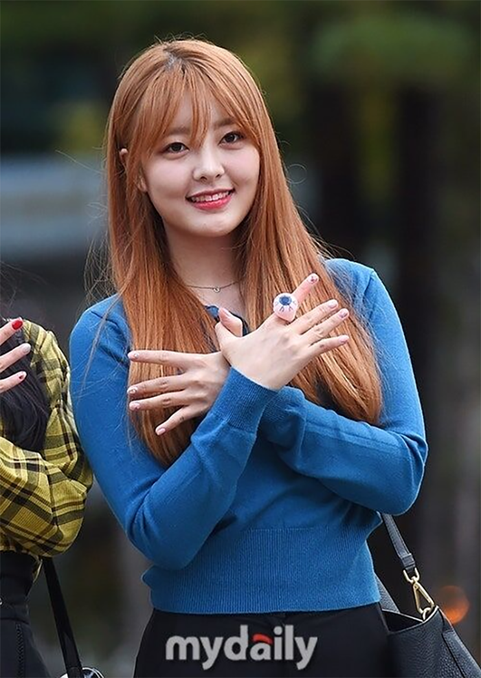Hyogyeong - cựu thành viên nhóm ARIAZ đã chia sẻ thẳng thắn về mặt tối của giới giải trí Hàn Quốc.