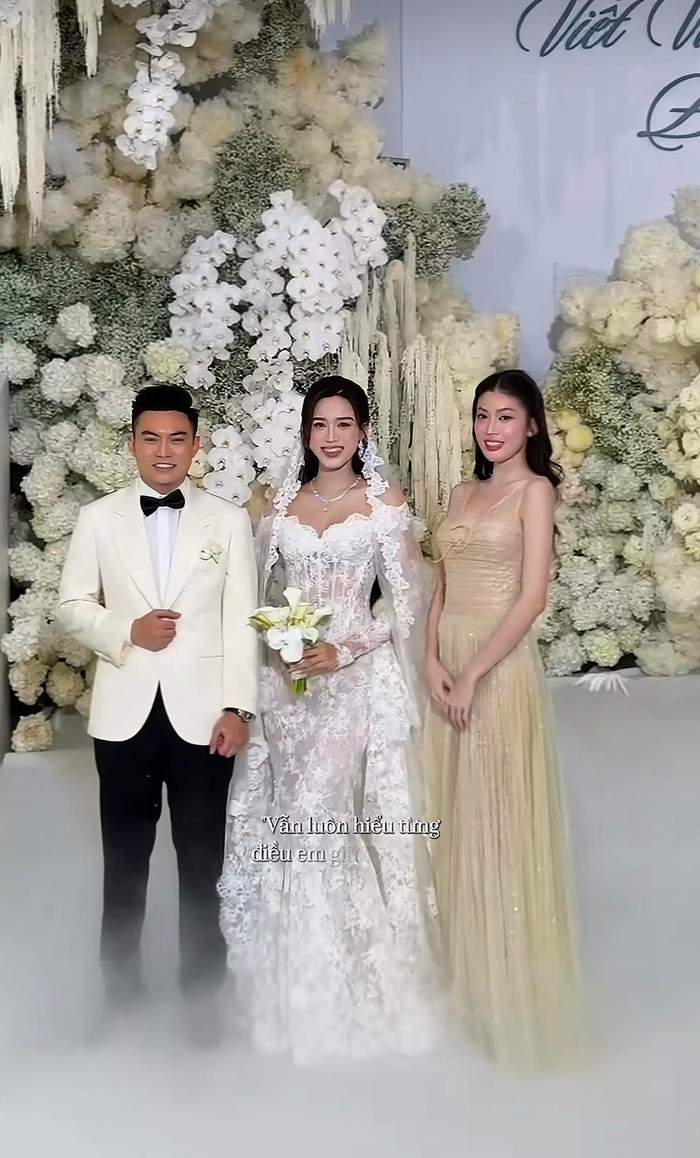 Á hậu Ngọc Thảo có mối quan hệ thân thiết với Hoa hậu Đỗ Thị Hà.