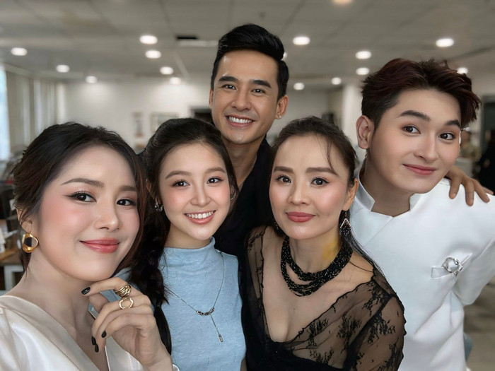 Gan 26 đây Lê Phương và Hoài An đóng chung trong phim Bóng Ma Hạnh Phúc.