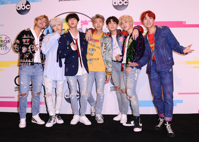 BTS trở lại AMAs 2026, hướng tới lần thứ hai giành giải 'Nghệ sĩ của năm' Ảnh 3
