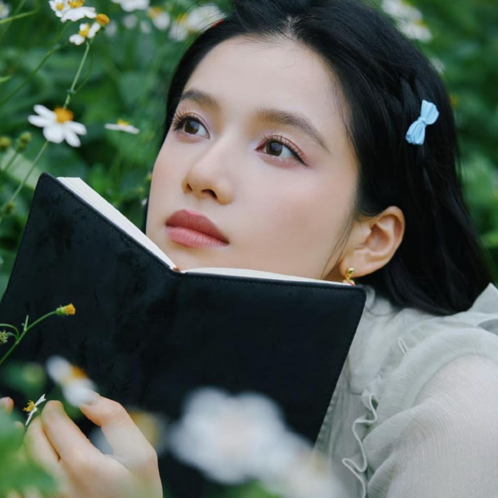 Trương Tịnh Nghi được đánh giá cao bởi khả năng lựa chọn kịch bản cùng hình tượng cân bằng giữa lưu lượng và thực lực.