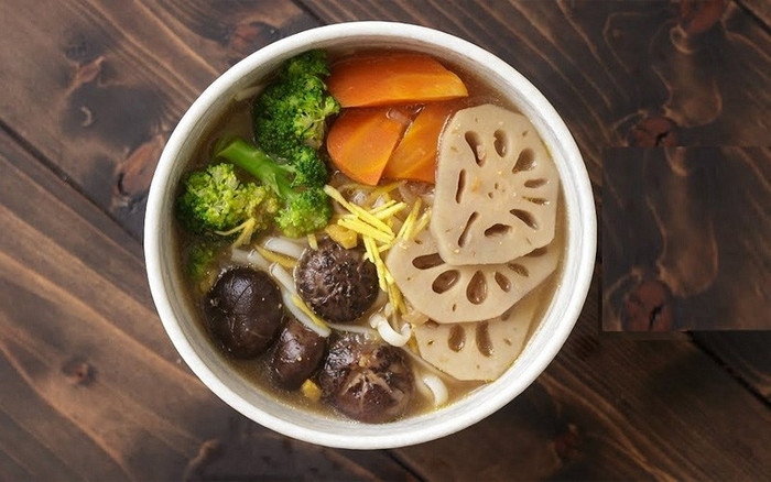 Món ngon được chế biến từ củ sen.