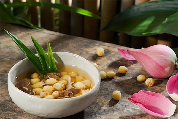 Món chè hạt sen.