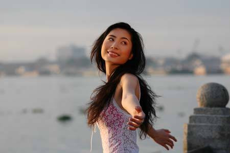 Danh tính người đàn ông giúp ca sĩ Thủy Tiên 'đổi đời' Ảnh 1