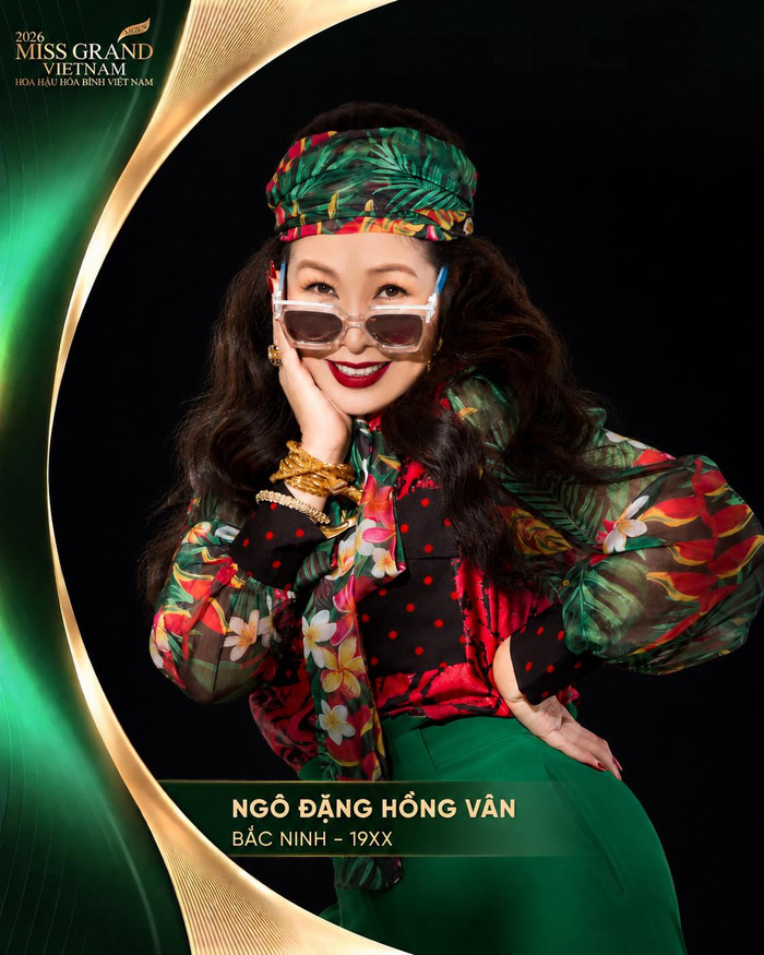NSND Hồng Vân hài hước chia sẻ ảnh tham gia Hoa hậu Hòa bình Việt Nam do khán giả thực hiện nhằm mang tính chất giải trí.