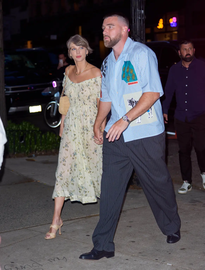 Taylor Swift và bạn trai đang tất bật chuẩn bị cho ngày trọng đại.