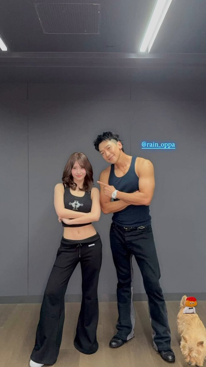 Khoảnh khắc đang gây sốt của Momo (TWICE) và Bi Rain.