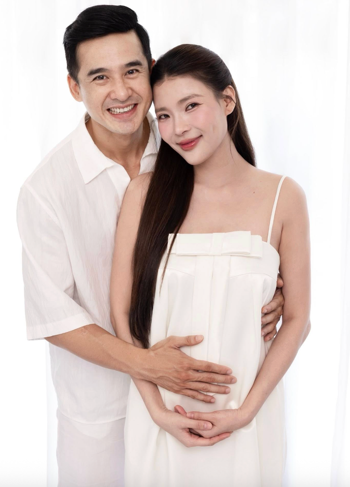 Thúy Diễm vui mừng trước thành tích mới của Lương Thế Thành. Ảnh: FBNV