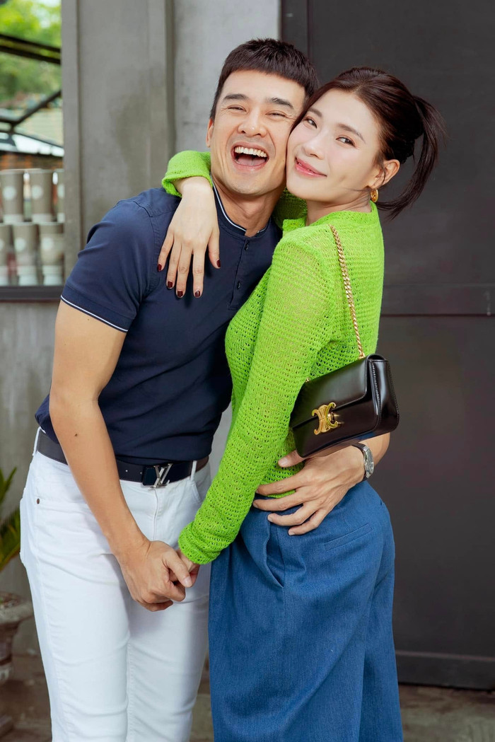 Lương Thế Thành - Thúy Diễm đang tận hưởng cuộc sống hôn nhân bình yên và cùng nhau chờ đợi nhóc tỳ thứ 2 chào đời. Ảnh: FBNV