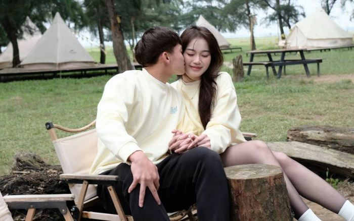 Hồ Văn Cường và bà xã Nguyễn Linh.