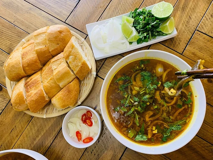 Món súp lươn Nghệ An.