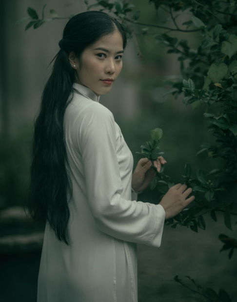 Tác phẩm điện ảnh gần nhất Nam Em tham gia là Nhà Không Bán.