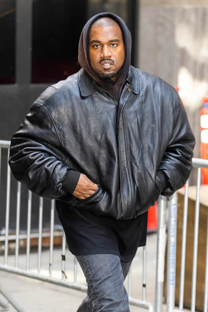 Kanye West tuyên bố phá kỷ lục với concert 118.000 khán giả giữa làn sóng tẩy chay tại châu Âu Ảnh 3